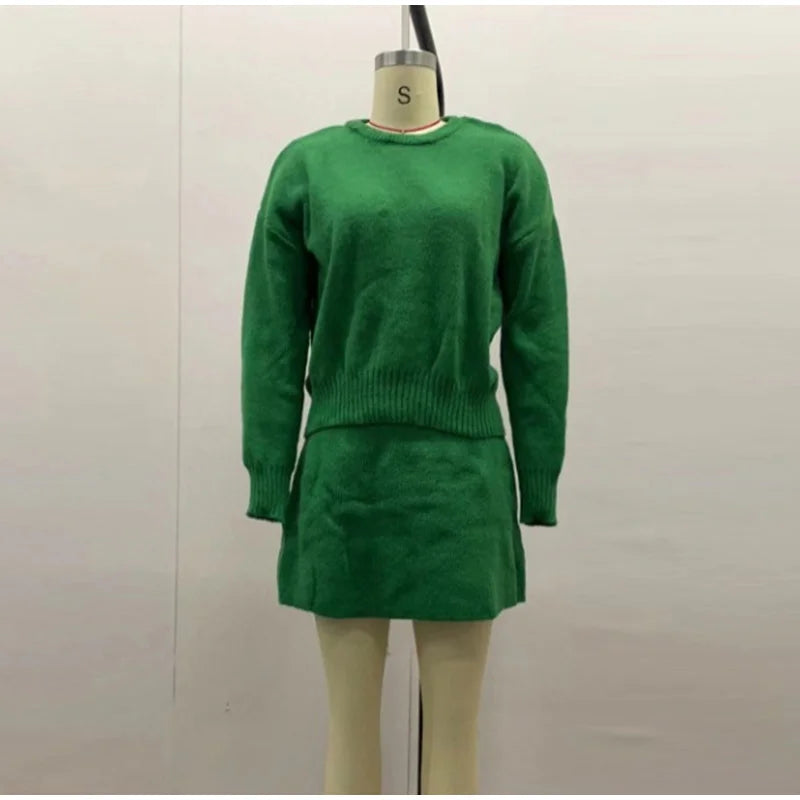 סט שני חלקים סרוג חולצת אובר סייז וחצאית מיני - יעלה