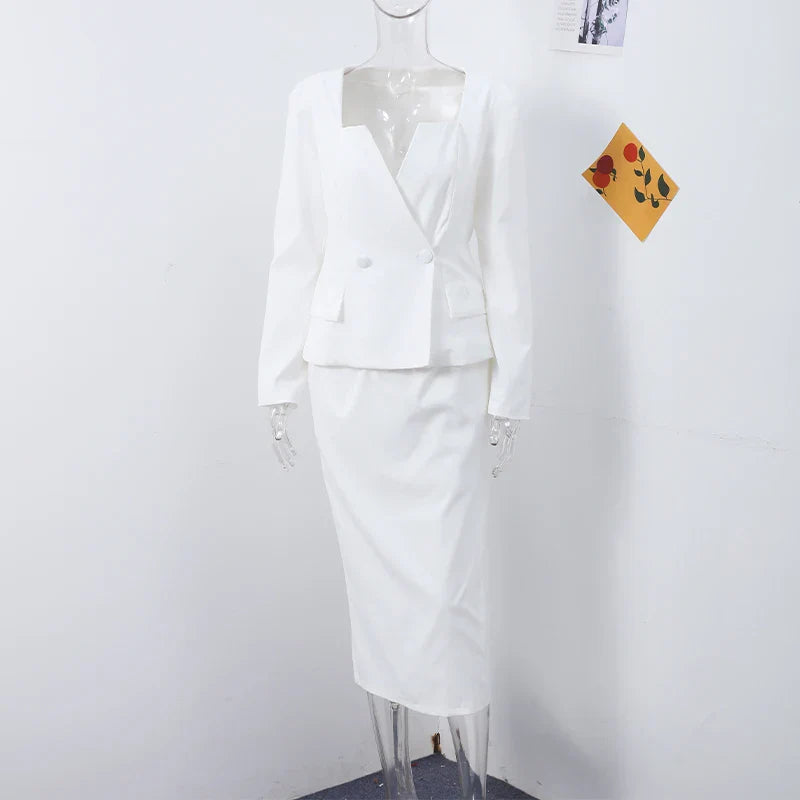 סט שני חלקים אלגנטי חצאית מידי ובלייזר בעיצוב מחויט ויוקרתי - PAS