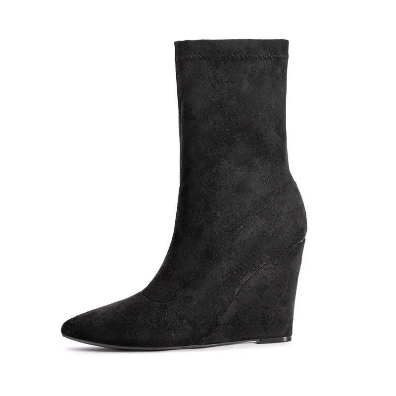 Ria מגפוני ז'אמש