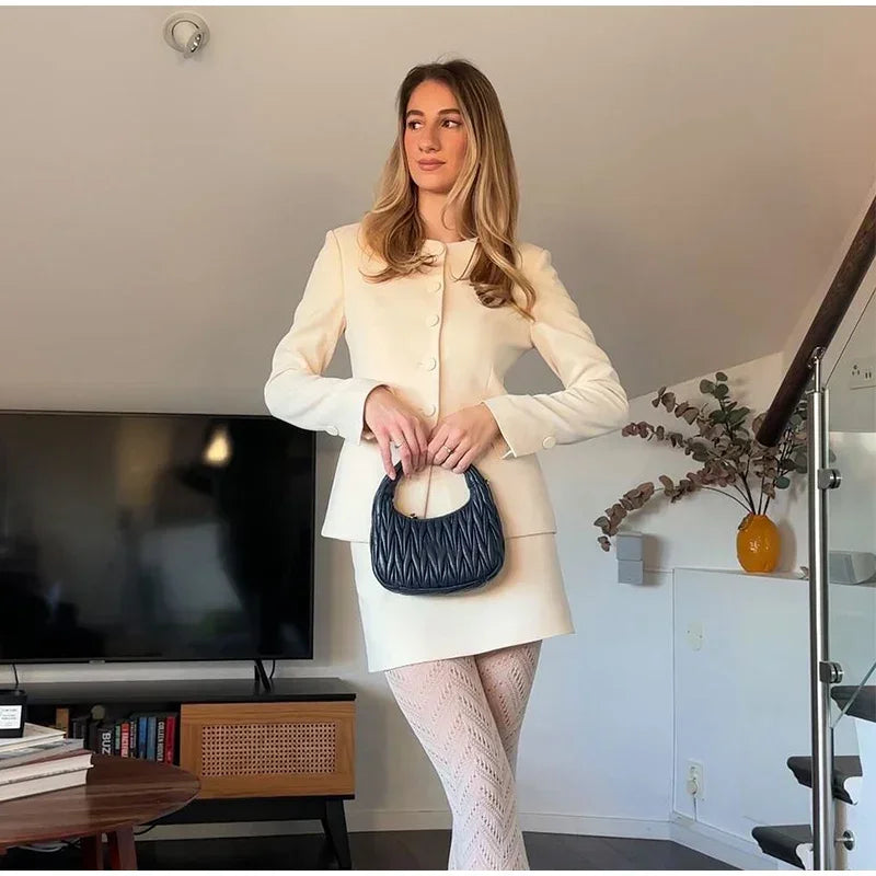 סט שני חלקים מחויט בלייזר וחצאית מיני - Maisie